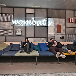 https://wombats-city-hostel-the-lounge.vienna-besthotels.com
